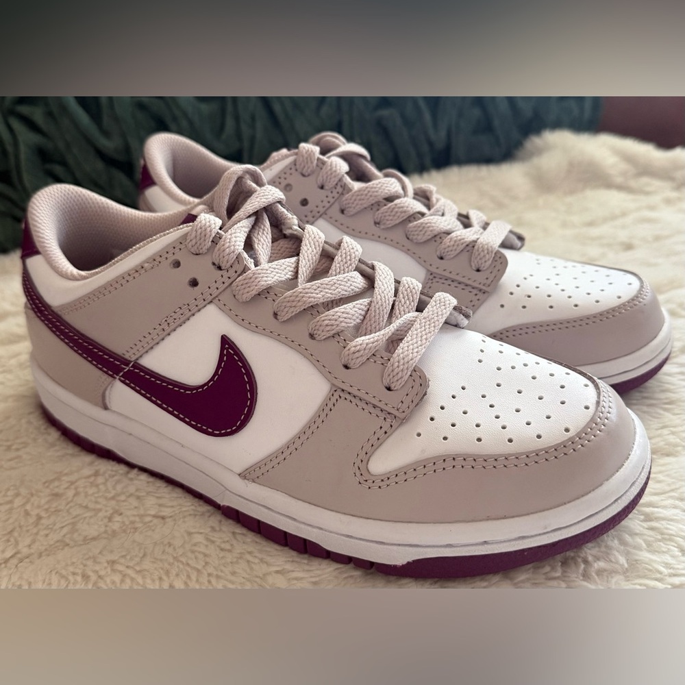 Nike Women’s Low-Top Sneakers in White, Taupe & Plum